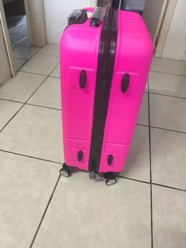 Mala grande Rosa nova na caixa por 199