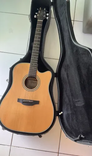 Violão Takamine