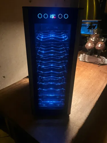 Condicionador/Adega climatizadora Electrolux