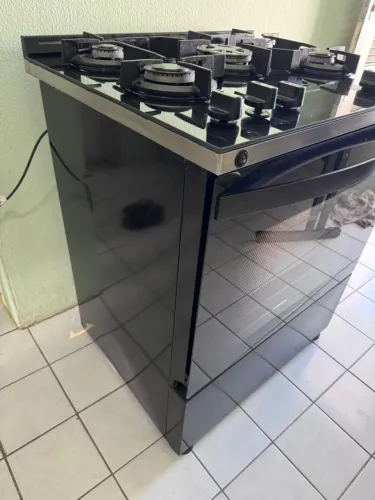 Fogão BRASTEMP 5 bocas 10 meses de uso Elétrico bivolt em excelente estado