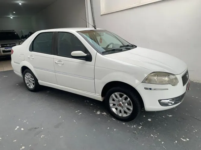 Fiat Siena Tetrafuel 1.4 MPI Fire Flex 8V 4P 2009