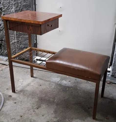 Mesa antiga telefone 