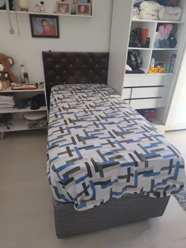 Cama box BAÚ + colchão molas ensacadas semi nova