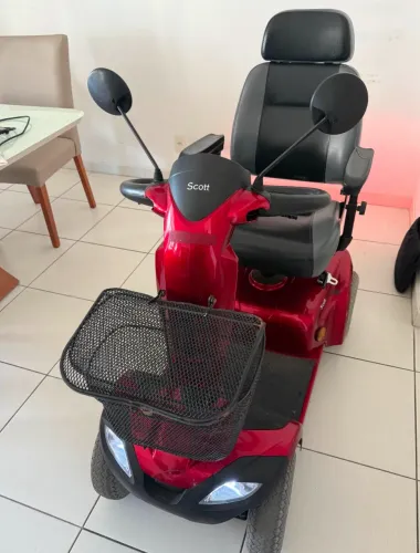 Scooter Elétrica Mobilidade Reduzida Idoso PCD Scott 4 Rodas