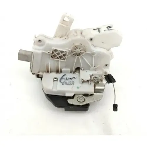 Tranca de porta traseira para Gol G5, G6, G7, G8 seminova original por apenas 80,00