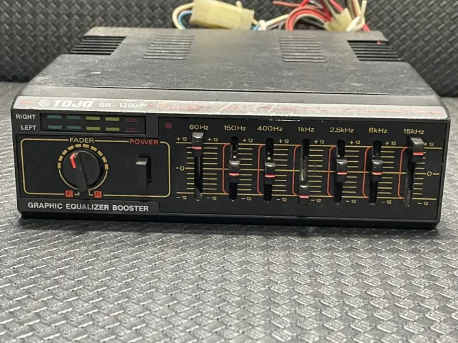 Equalizador e amplificador tojo gr-1200 novo zero