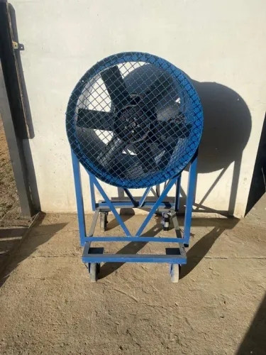 Vendo ventilador axial industrial  R$ 4.300,00 aceito contra proposta 