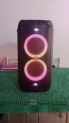 Caixa de Som JBL Party box 100 com bolsa para transporte 