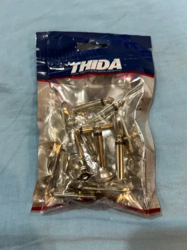 Plug Conector P10 mono em L 90 graus panqueca - 8 unidades