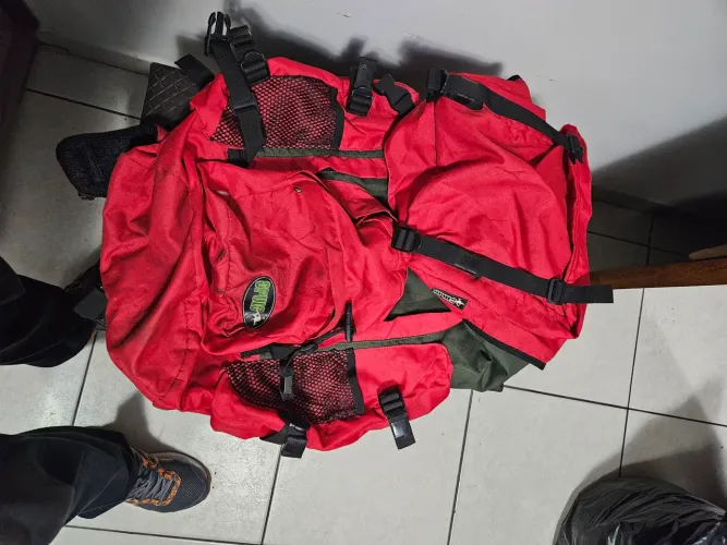 Mochila para camping ou viagens 