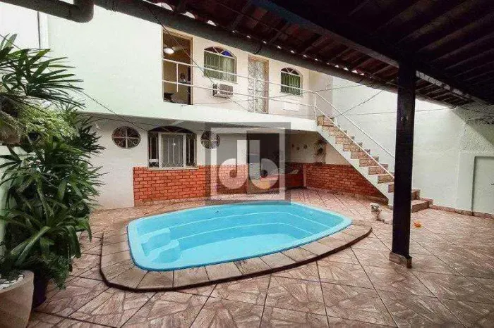 Ilha do Governador - Portuguesa - Casa Duplex - Piscina - Área de Lazer - Varanda - Sala -