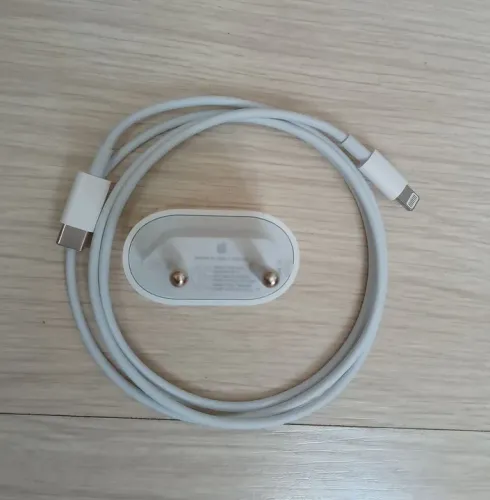 Fonte e cabo carregador original Apple iPhone 