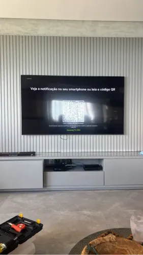 INSTALAÇÃO/CONFIGURAÇÃO DE TELEVISÃO 