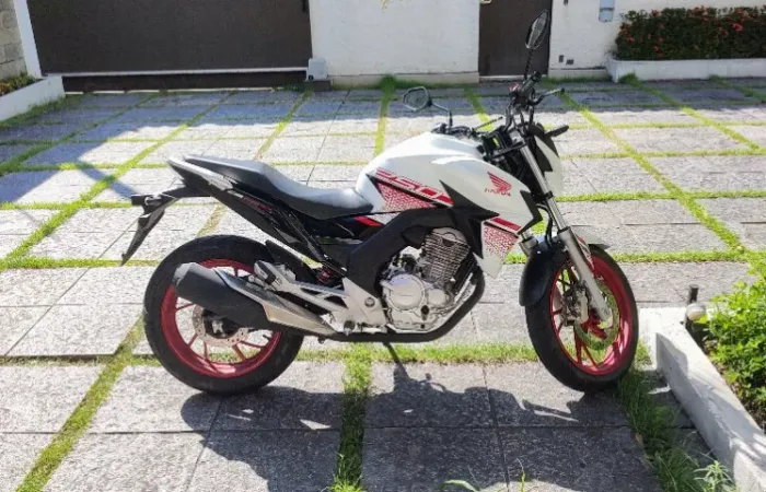 *Preço Real* CB 250F Twister | Único Dono | Ano 2022 | 21.000KM | Alarme