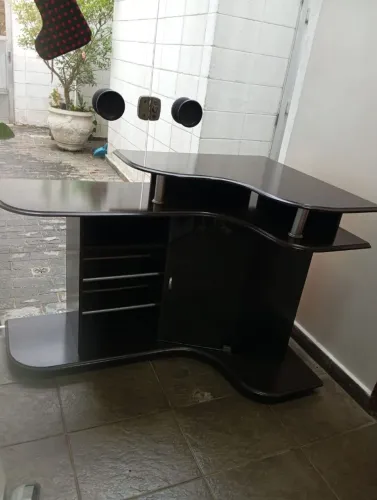 Vendo rack de canto usado