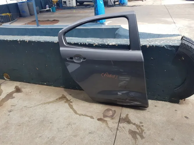 Porta Traseira Direita Cronos 18/24 Original