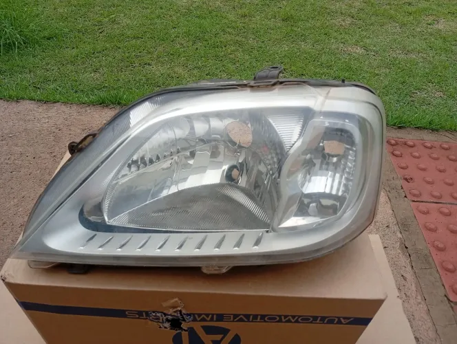 Farol Logan Original Esquerdo (lado do motorista) 2008 2009 2010