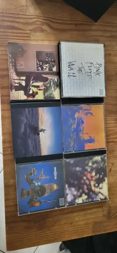 Cds banda pink Floyd. 4 simples e dois duplos