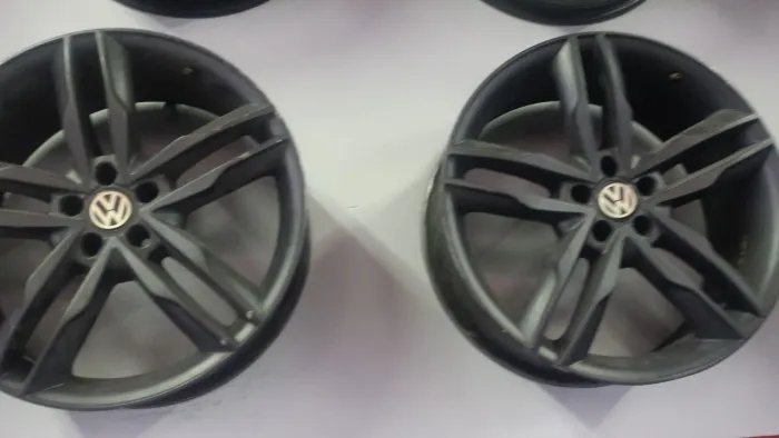 Roda aro 19 modelo de audi 5X100 usadas 
