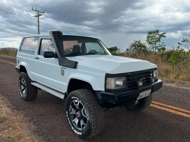 Envemo Camper 4x4 - Mecânica Troller / Motor MWM 2.8 - Raridade!