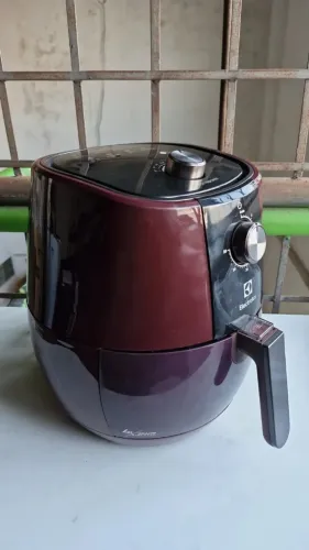 Fritadeira Air Fryer Electrolux 4 litros Rita Lobo Grand