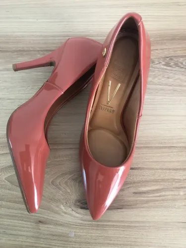 Vendo scarpin numeração 37