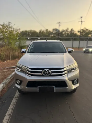 Toyota Hilux CD SRX 4X4 2.8 TDI 16V Diesel Aut. 2017