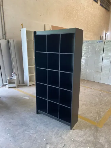 ESTANTE DE CUBOS NICHO COLMEIA PRETA - NOVA MDF
