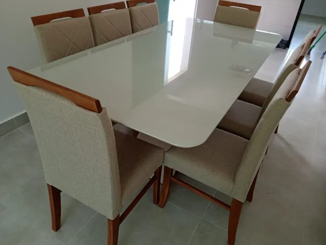 Mesa de Jantar 8 Cadeiras de madeira pronta entrega 