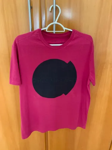 Camiseta calvin Klein rosa