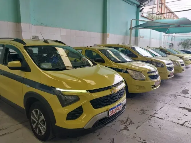 Motorista Auxiliar Taxi.