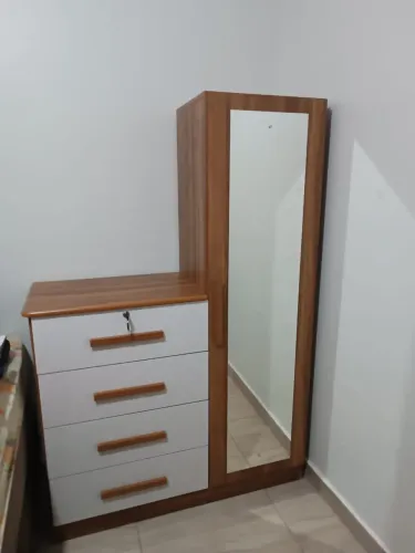 Cômoda Com Espelho Nova 