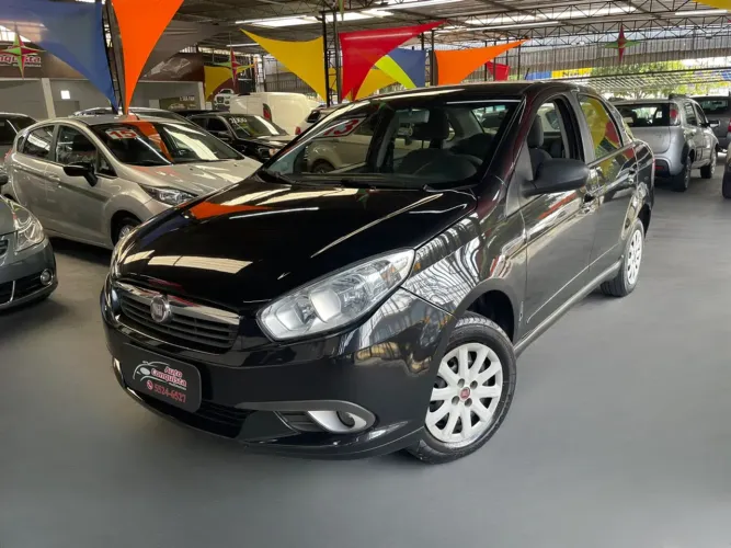 Fiat Siena Attractive 1.4 Fire Flex 8V 4P 2013