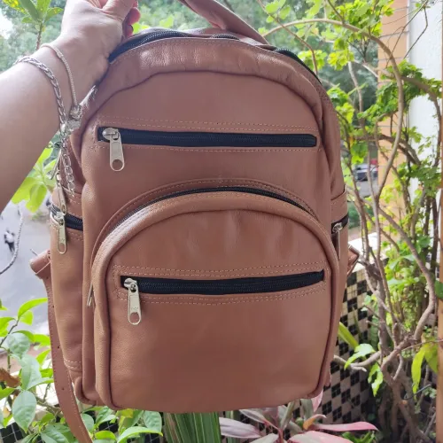 Mochila COURO Legítimo NOVA