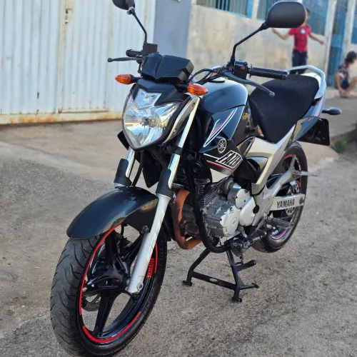 ? Yamaha Fazer YS 250cc 2015 - Motor Novo | Em Dias | Excelente Estado