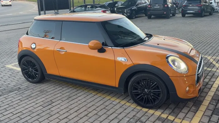 Mini Cooper S 2.0 Turbo 16V 3P Aut. 2015