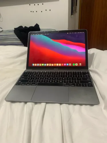 MacBook