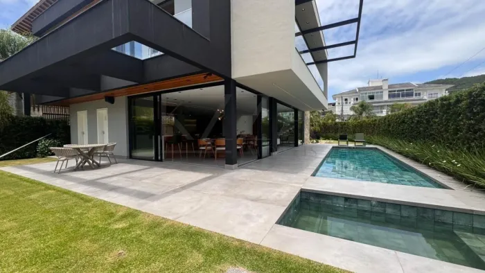 Casa para Venda em Florianópolis, Jurerê Internacional, 5 dormitórios, 5 suítes, 6 banheir