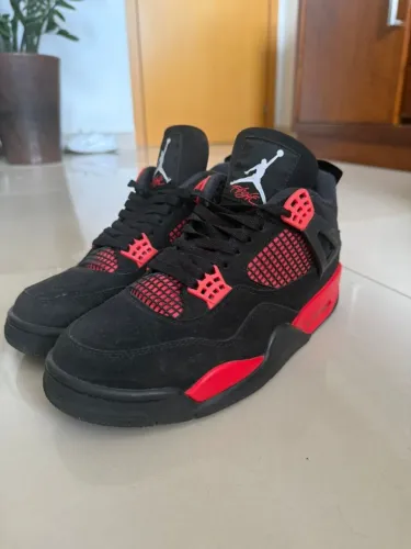 Tênis Air Jordan 4 Thuder Preto/Vermelho