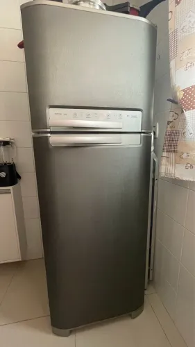 Geladeira Eletrolux Frost Free DF50X