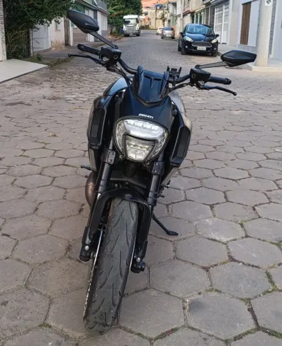 DUCATI DIAVEL 1198