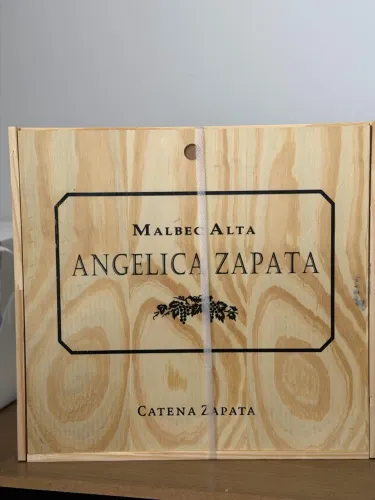 CAIXA ANGÉLICA ZAPATTA