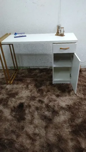Mesa para Manicure - Pé Metal Dourado