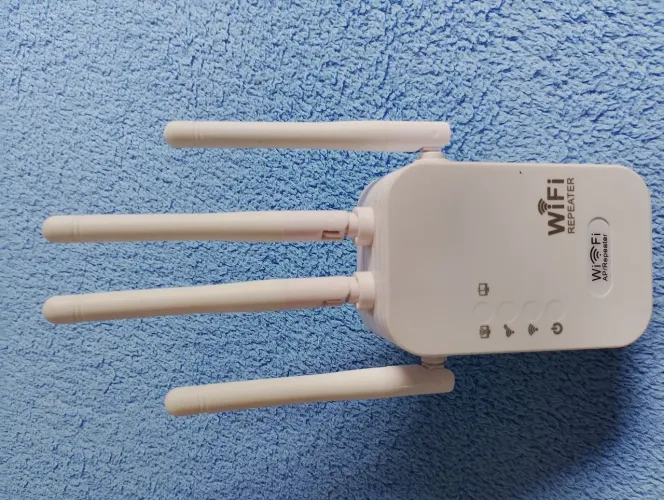 Vendo repetidor de internet 4 antena ? por 50 reais para vir retirar ok