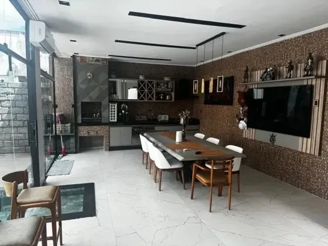CASA DE ALTO PADRÃO À VENDA NO RESIDENCIAL CASTANHEIRA | 4 SUÍTES | BELÉM - PA
