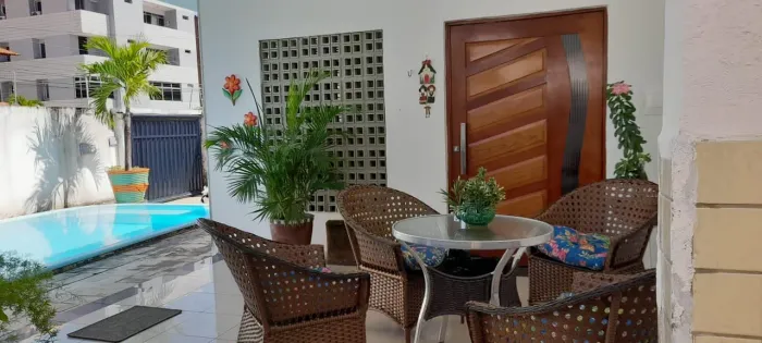 Casa com 4 dormitórios à venda, 373 m² por R$ 1.100.000 - Manaíra - João Pessoa/PB