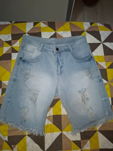 Short jeans
