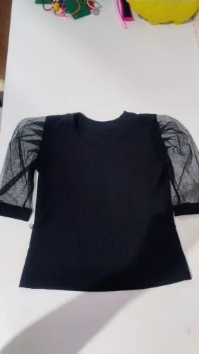 Blusinha linda veste 3/4 anos