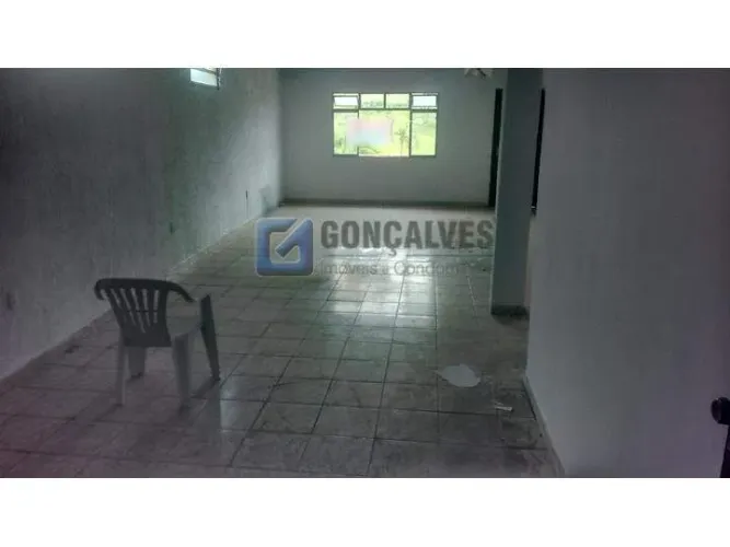 Prédio Comercial à Venda em Jardim Palermo, SBC - 326 m² Internos, 126 m² de Terreno, 2 Va
