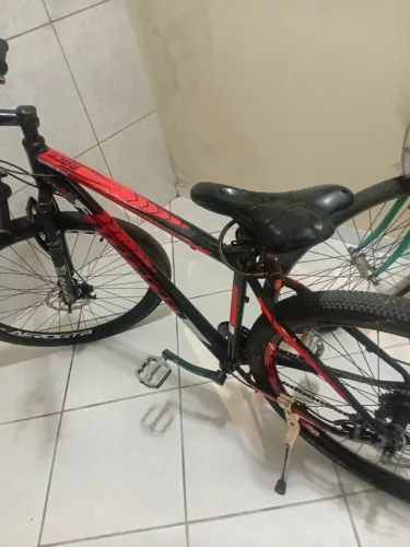 Bicicleta Aro 29 bem conservada